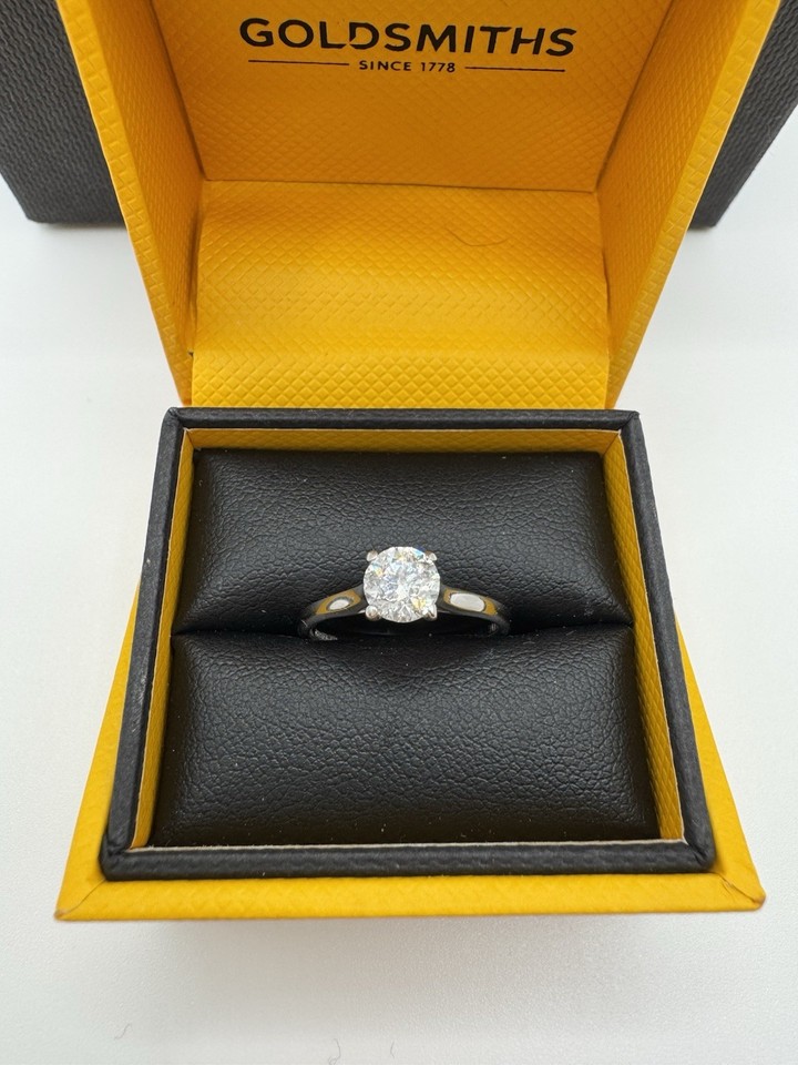 diamond ring